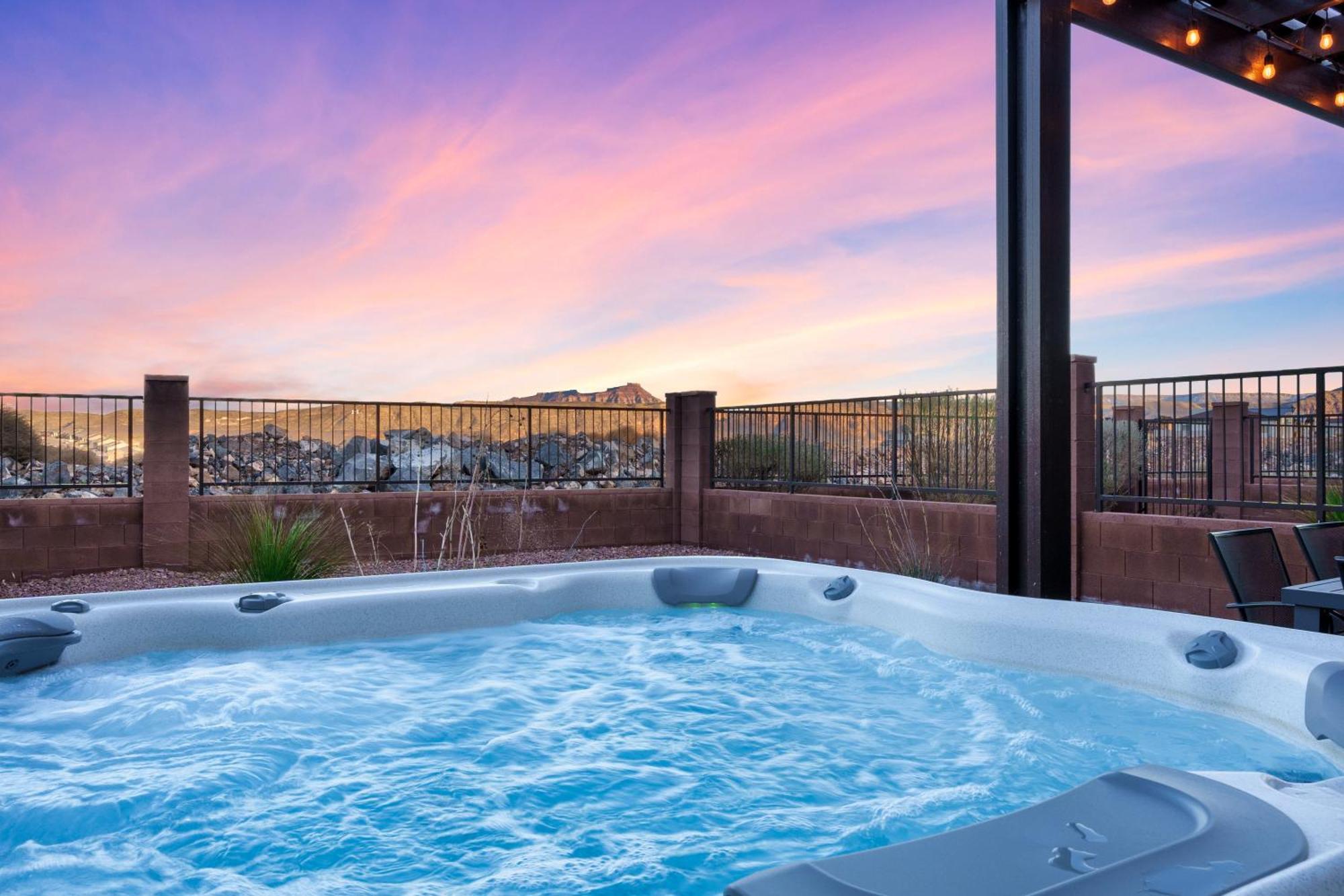 Discover Zion Mountain, Private Hot Tub-3 Bedroom Гаррікейн Екстер'єр фото